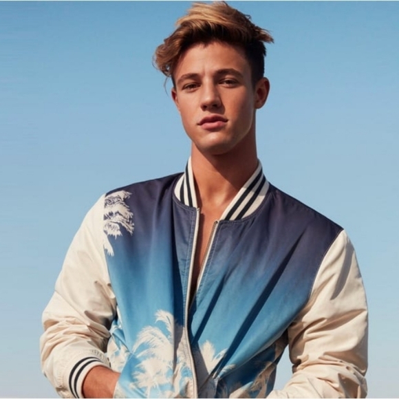 “California Dreamin” bomber jacket - American Eagle - size small - Picture 2 of 6